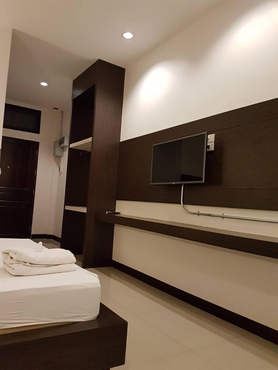 The Room 24 Resort Pathum Thani Ngoại thất bức ảnh